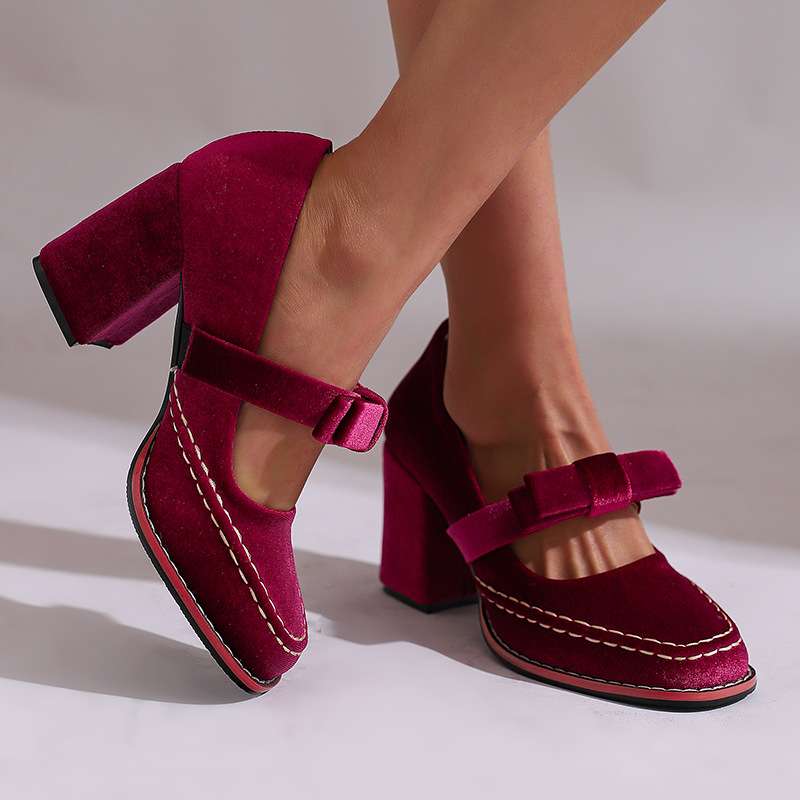 Dames Mary Jane Pumps met Blokhak en Strikdetail